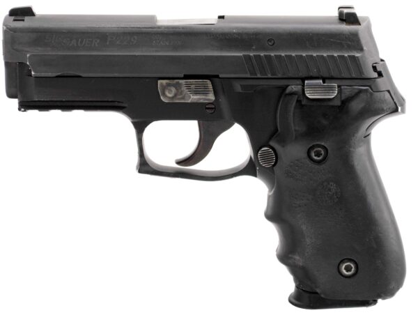 712031457_FYBDTZ Used Sig Sauer, P229 40sw (2)12+1rd 3.75" Black - USED - Good Condition - 12+1 Rounds